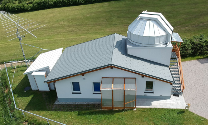 e-Callisto-Antenne Vortragsraum Sonnenobservatorium